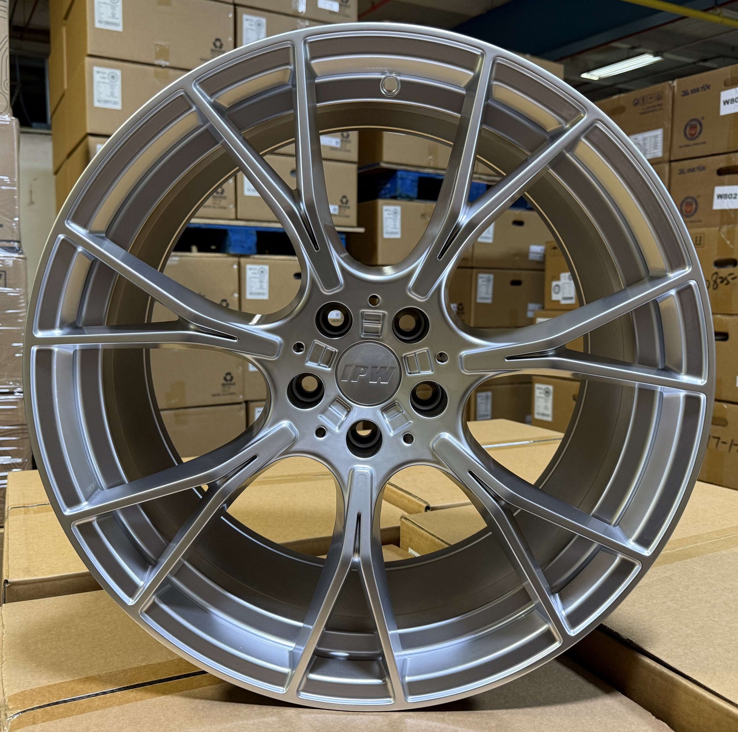 20" B712 Hyper Silver Wheels Rims for BMW 230i M240i 330i 330e M340i 430i M440i 530i 540i 630i 740i 750i M760i 5x112