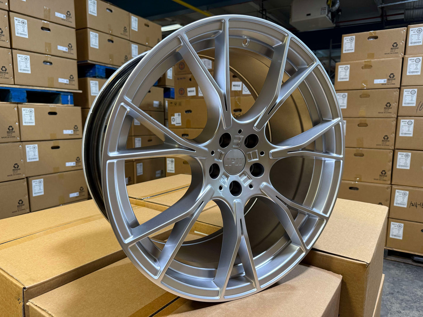 20" B712 Hyper Silver Wheels Rims for BMW 230i M240i 330i 330e M340i 430i M440i 530i 540i 630i 740i 750i M760i 5x112