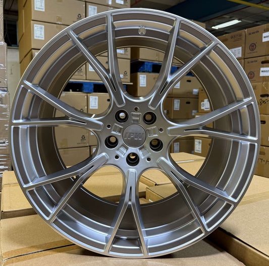 20" B712 Hyper Silver Wheels Rims for BMW 230i M240i 330i 330e M340i 430i M440i 530i 540i 630i 740i 750i M760i 5x112